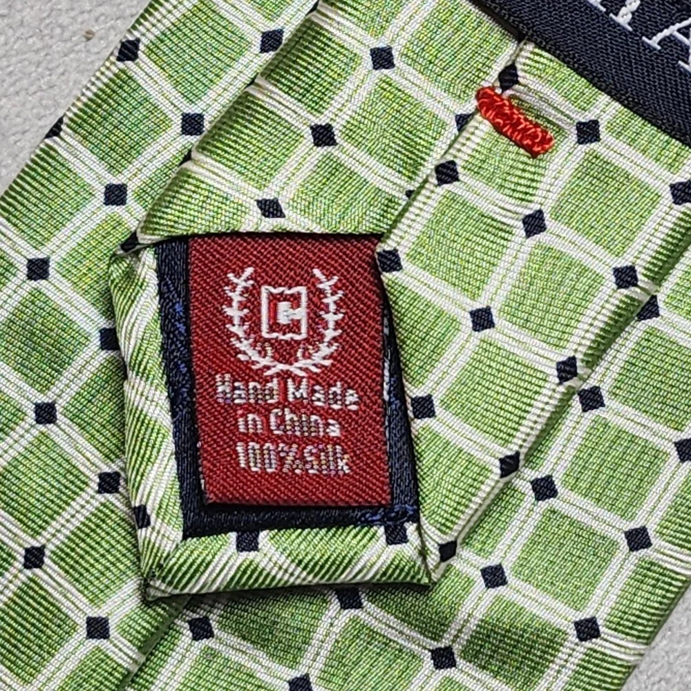 CHAPS Boy's Clip On‎ Pre-Tied Silk Tie Green White Square Black Diamond Pattern